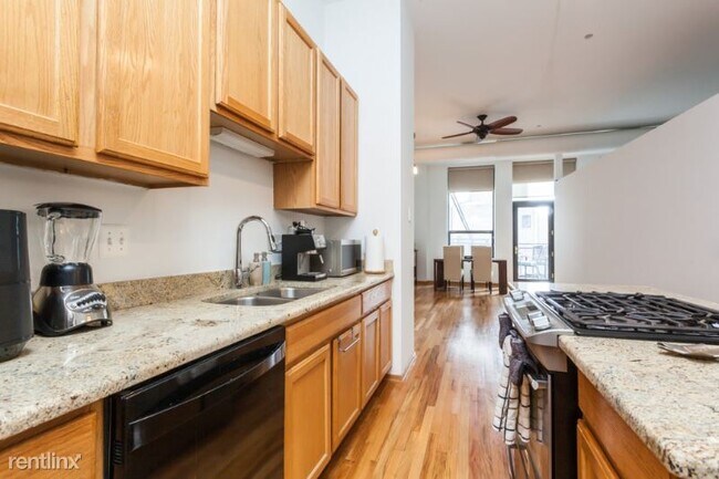 Foto del edificio - 2 br, 1 bath Condo - 900 S Michigan Ave 61...