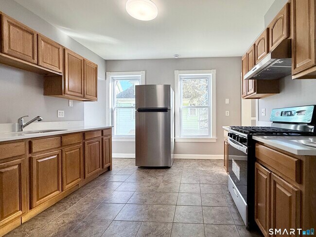 Foto del edificio - 47-49-49 Berkshire Ave