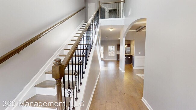 Foto del edificio - 4 br, 2.5 bath House - 979 W Richland Circle