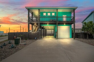 Building Photo - 100 Port Isabel St