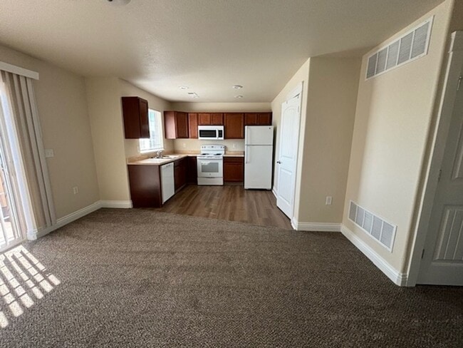 Building Photo - 115 Montalto Dr