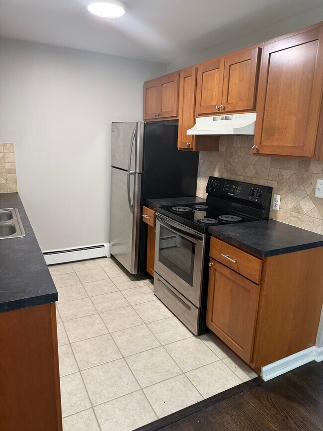 Foto del edificio - 484 E Breckenridge St