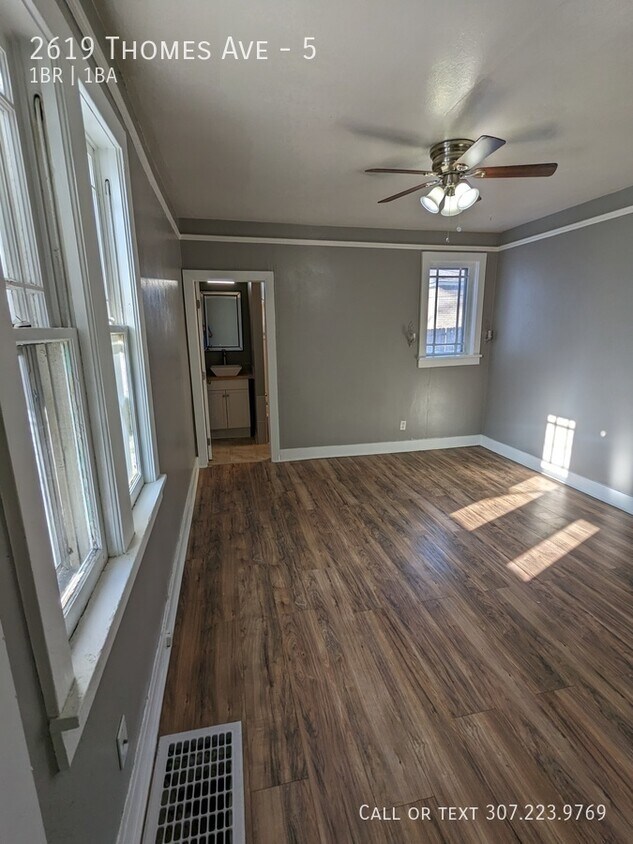 Primary Photo - 1 Bedroom Apartment Near Base, State Capit...