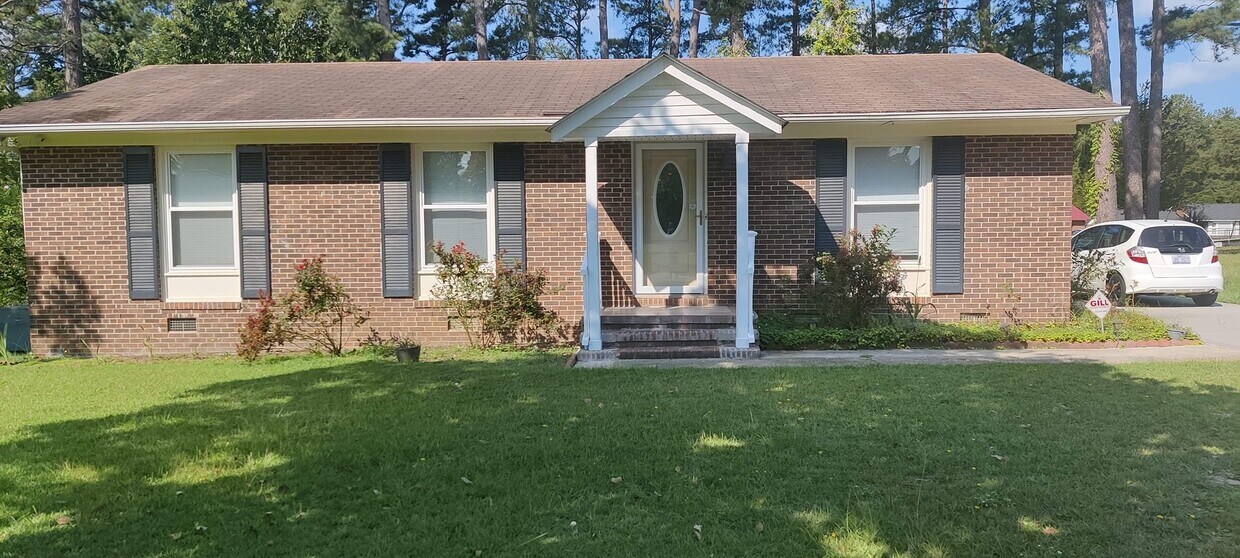 Primary Photo - 255 Buckhead Rd