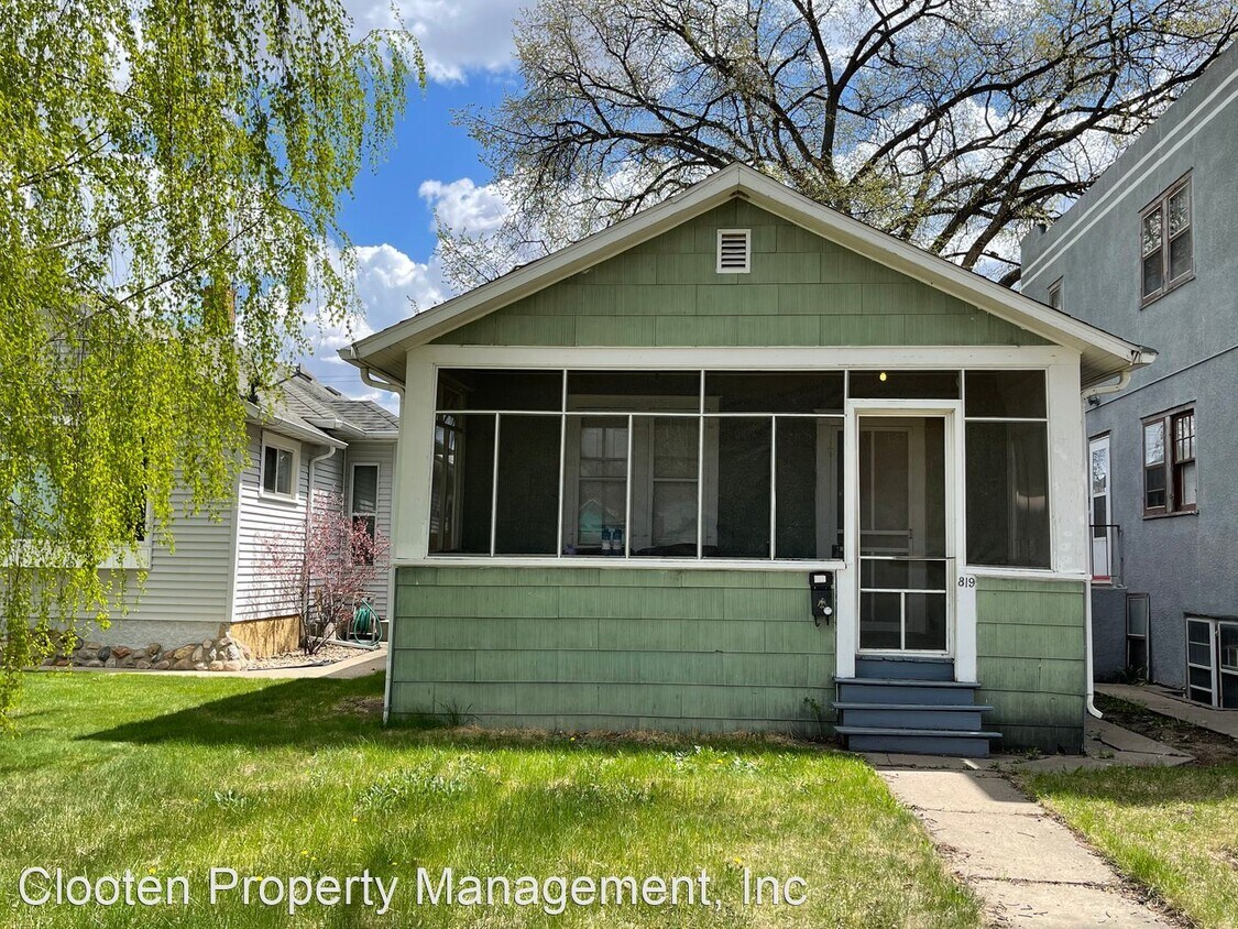 Primary Photo - 3 br, 2 bath House - 819 N. 6th Street