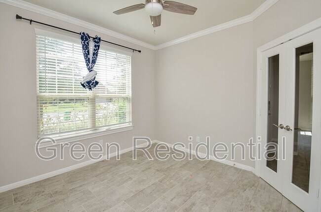 Foto del edificio - 24918 Meadowthorn Crest Ln