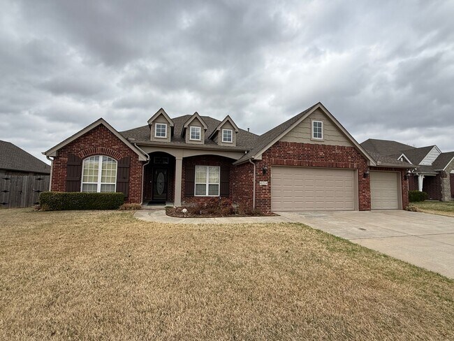 Building Photo - COMING SOON- 3 Bedroom With Whole House Generator, Bonus Room, Pet Friendly