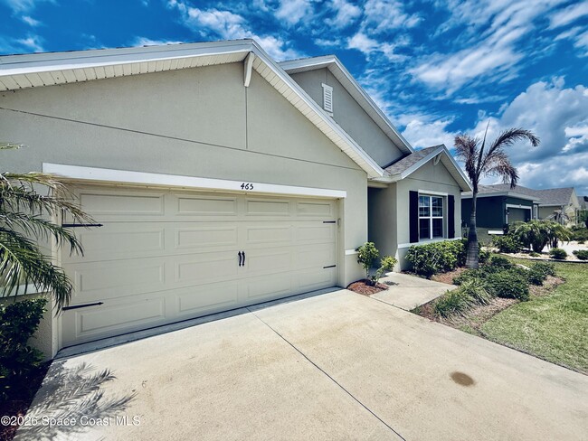 Building Photo - 465 Sorrento Dr