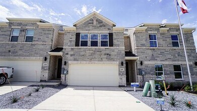 Building Photo - 1606 Governors Blvd