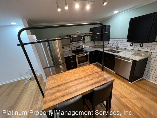 Foto del edificio - 3 br, 2 bath House - 8463 Lake Drive