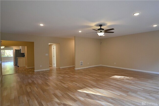 Foto del edificio - Craftsman Home in Port Orchard!