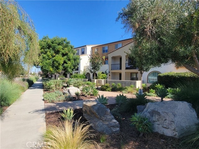 Building Photo - 808 Santa Fe Ave