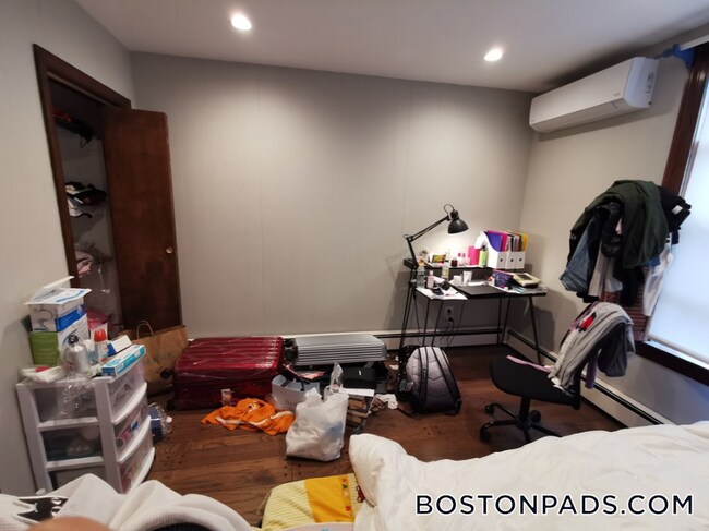 Foto del edificio - 230 Brookline St