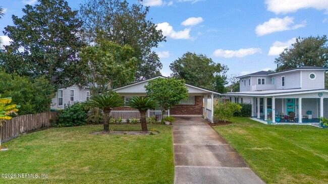 Foto del edificio - 618 8th Ave N