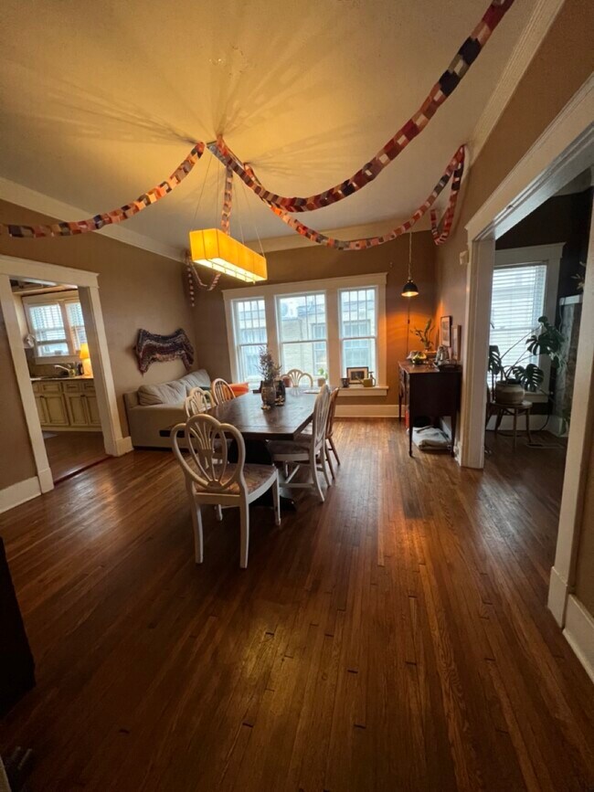 Foto del edificio - 759 Roycroft Pl