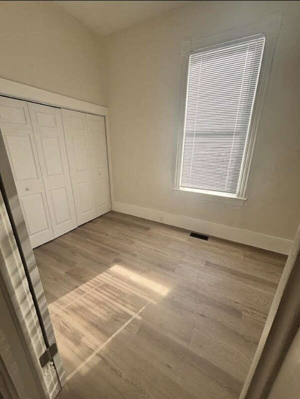 Foto del edificio - 654 S Colorado St