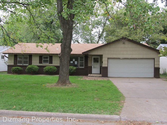Foto del edificio - 3 br, 1.5 bath House - 1941 S. Missouri Ave.