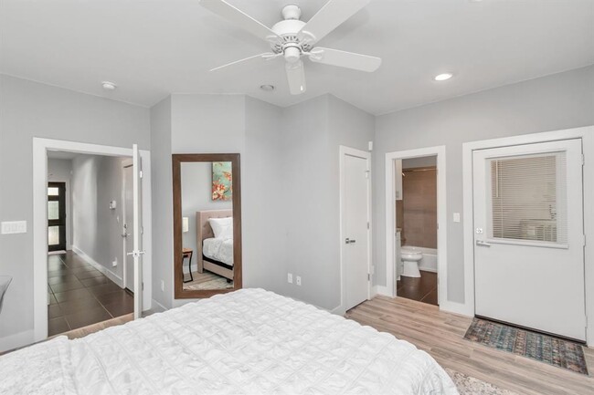 Foto del edificio - 2119 Hadley St
