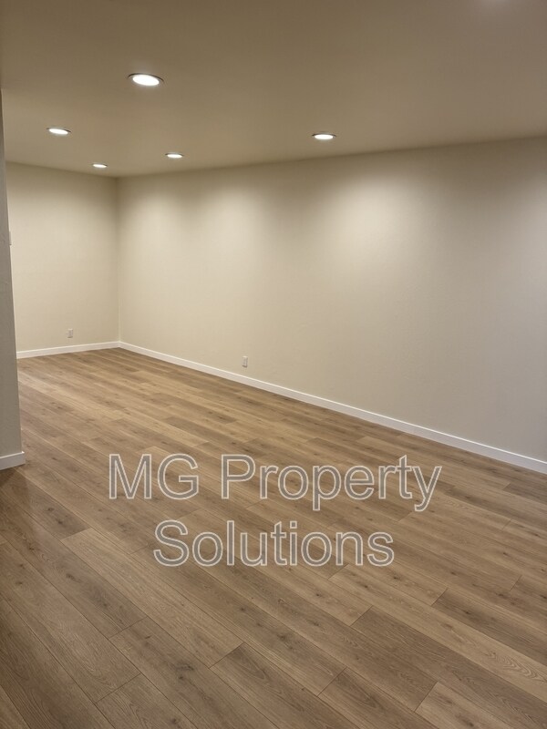 Foto del edificio - 55 Roundtree Blvd