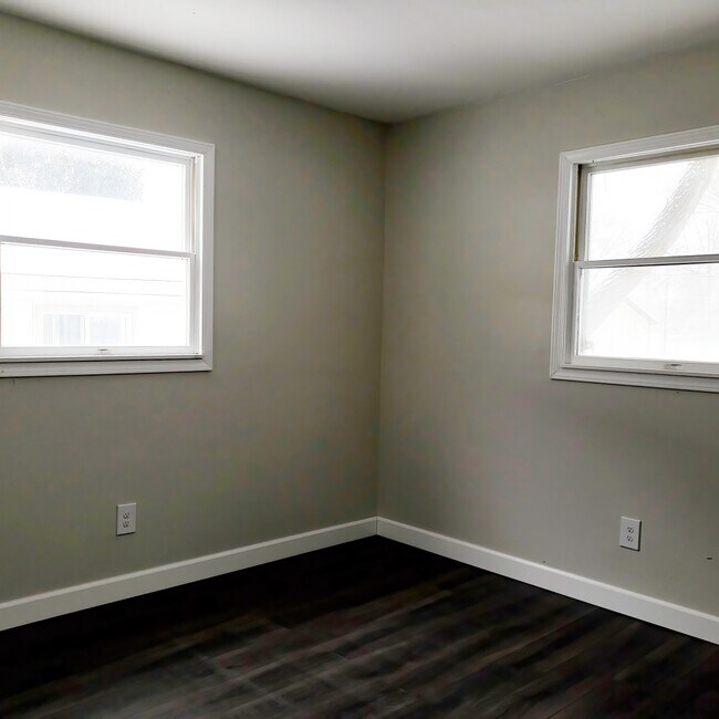 Foto del edificio - 351 W Center St