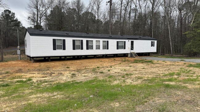 Foto del edificio - 115 J B Cyrus Rd