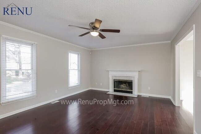Building Photo - 4956 Royal Adelaide Way
