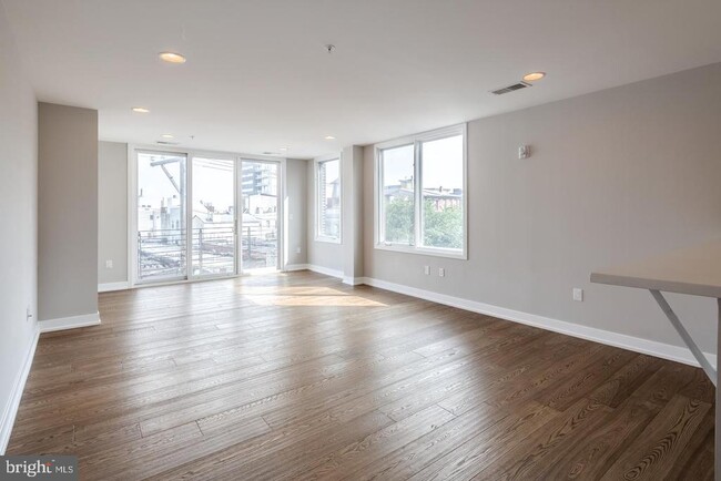 Foto del edificio - 820-24 N 3rd St