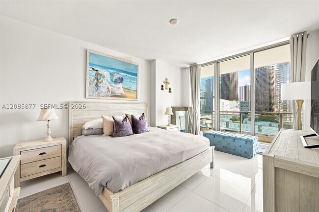 Foto del edificio - 92 SW 3rd St