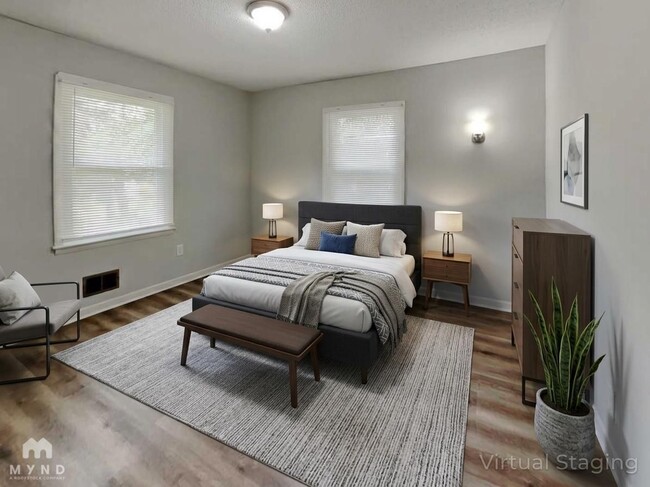 Foto del edificio - 706 Pond St