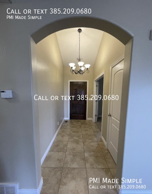 Building Photo - Captivating 3BR House in Springville
