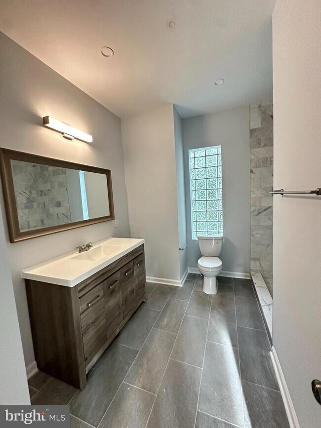 Photo - 1549 N Newkirk St Townhome