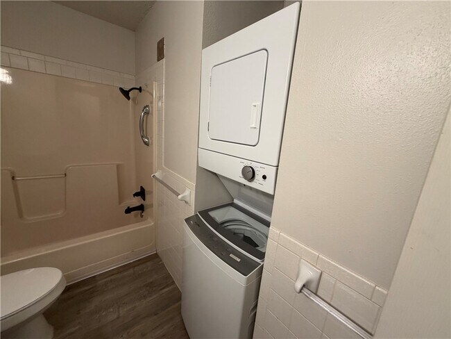 Building Photo - 4003 S Carol Pl