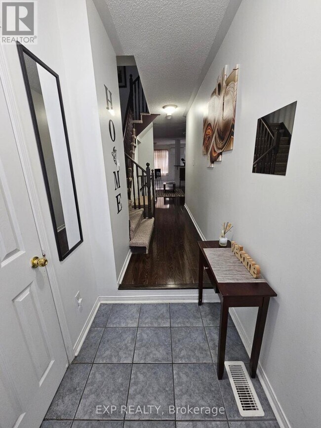 Photo du bâtiment - 5260 McFarren Blvd