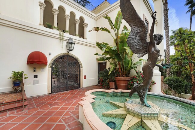 Interior Photo - ISO - Isola Bella Townhomes