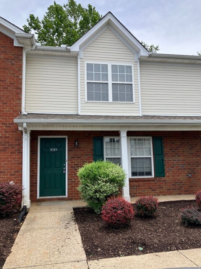 Building Photo - MOVE IN SPECIAL $300 off one month's rent!...