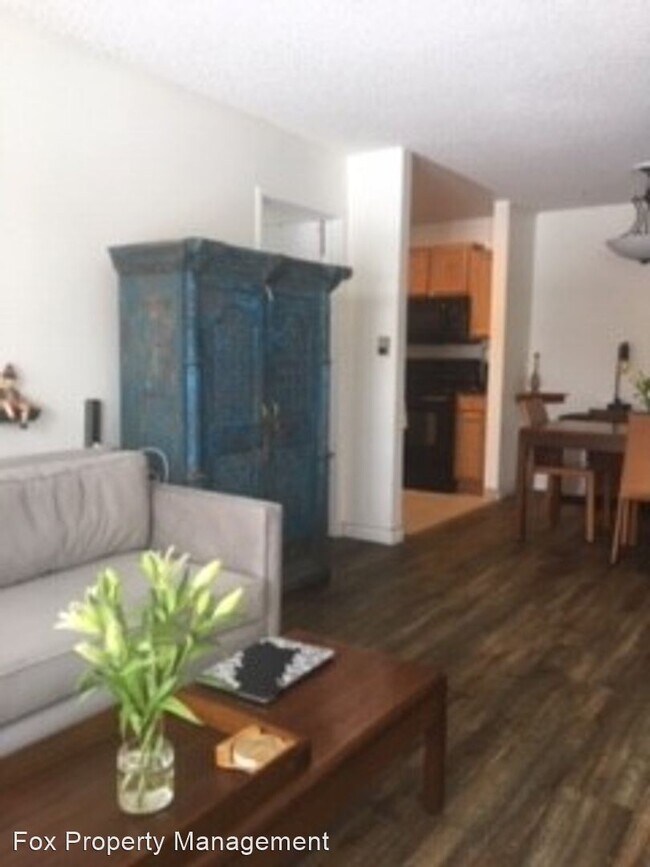 Building Photo - 2 br, 2 bath House - 860 W Moorhead Circle...