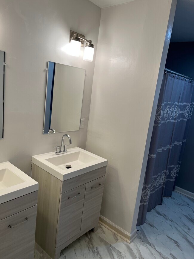 Foto del edificio - 2521 N Bryan Cir