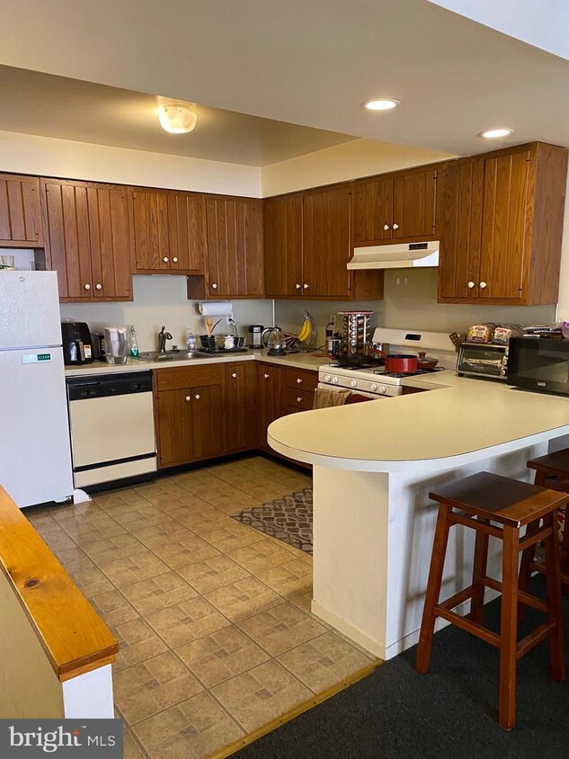 Foto principal - 325 S Juniper St