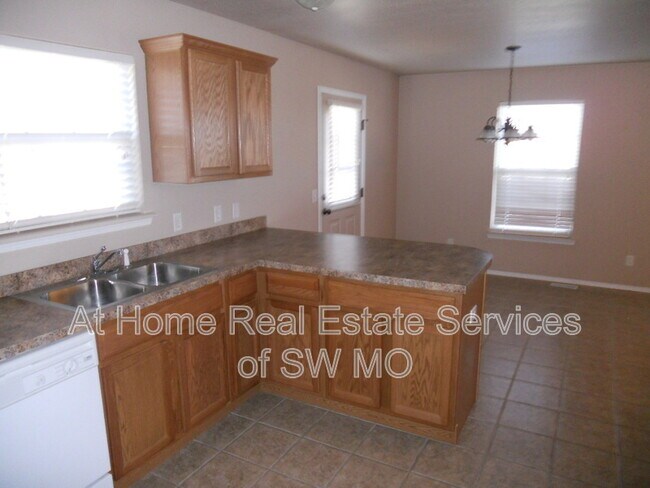 Foto del edificio - 1012 N 25th St