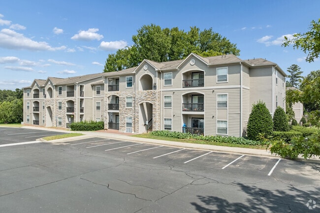 Building Exterior - Haven at Patterson Place Apartments