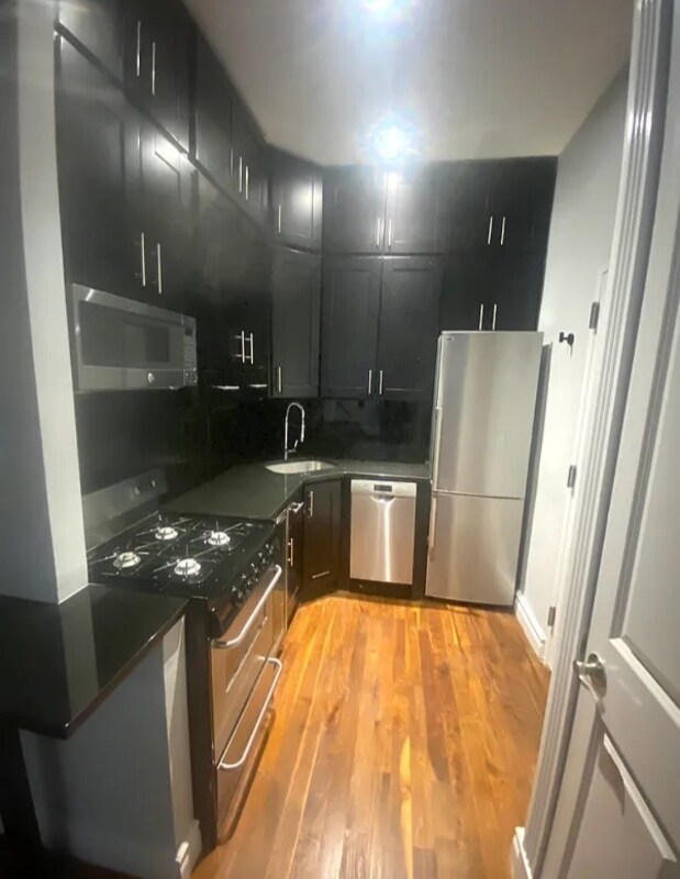 Foto del edificio - 562 Hudson St