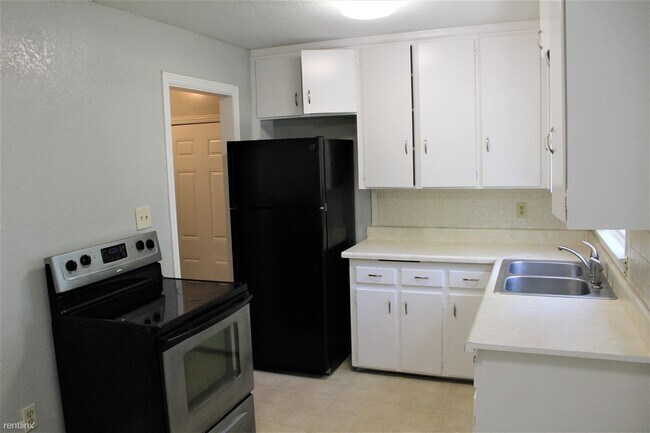 Building Photo - 2 br, 1 bath House - 1422 N Minnesota Ave