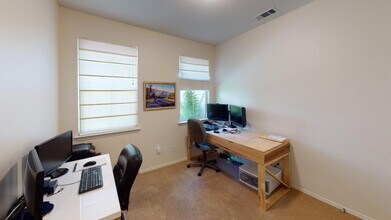 Building Photo - 3591 Sacramento Dr