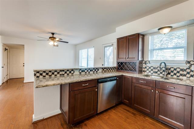 Foto del edificio - 14423 Sunrose Ln