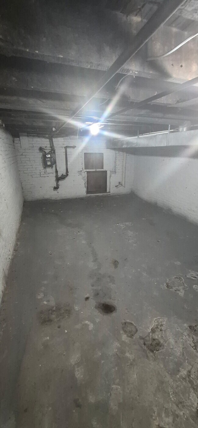 Foto del edificio - 627 S Pulaski St