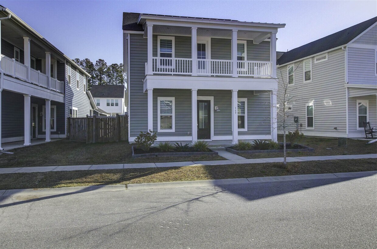 Primary Photo - 169 Country Gate Lane, Summerville, SC 294...