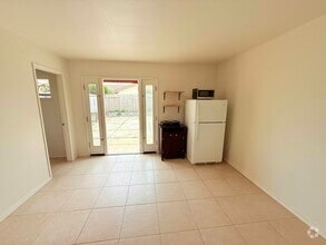 Building Photo - 4625 Karnes Rd