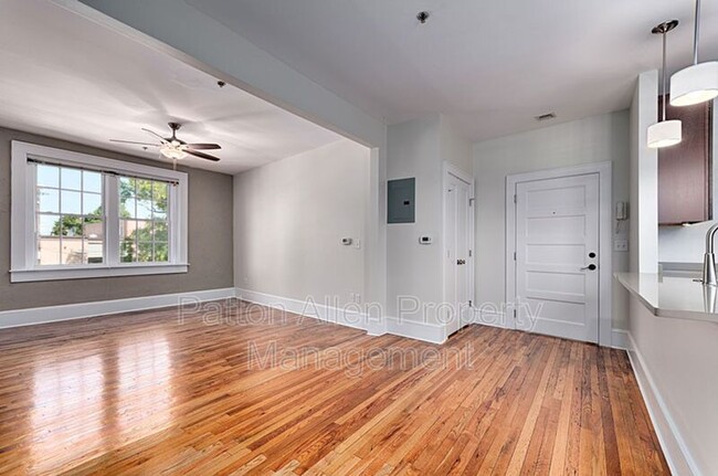 Building Photo - 444 Haywood Rd
