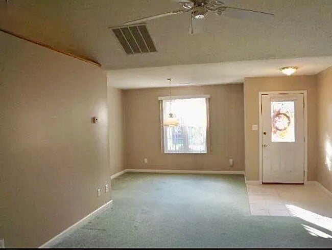 Foto del edificio - 159 Daleyuhski Way