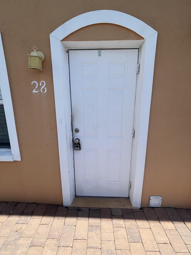 Foto del edificio - 50 Needle Blvd